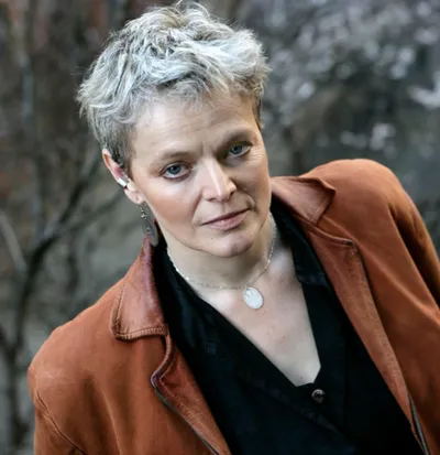 Ellen McLaughlin headshot